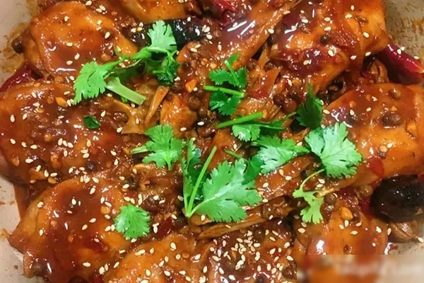 奇香馋嘴鸭技术配方资料-小吃方略网