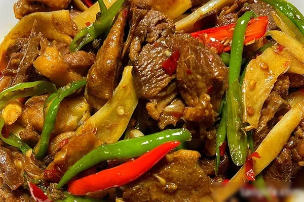 图片[1]-尖椒仔姜鸭技术配方和视频教程-小吃方略网