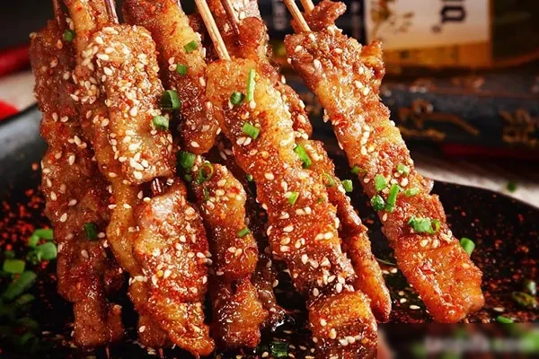 图片[1]-京螺山庄烤肉串视频教程-小吃方略网