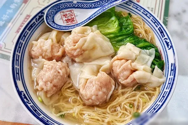 图片[1]-港式鲜虾云吞面竹升面&鲜虾云吞靓汤底-小吃方略网