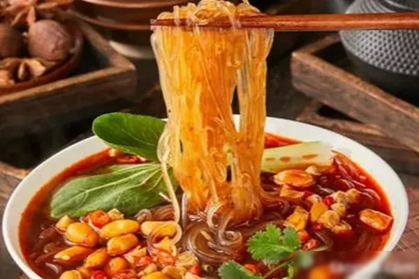 北京煮载幸福资料酸辣粉技术配方和视频教程-小吃方略网