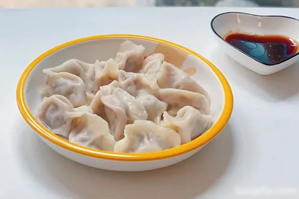 图片[1]-家常水饺系列二【商业版牛肉洋葱水饺】视频教程-小吃方略网