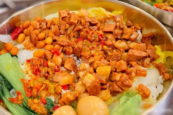 图片[1]-擂饭、剁椒拌饭制作视频教程-小吃方略网